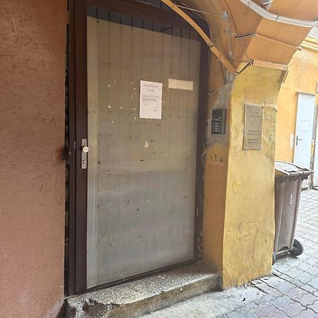 A Private Room In City Center In Bratislava Exteriér fotografie