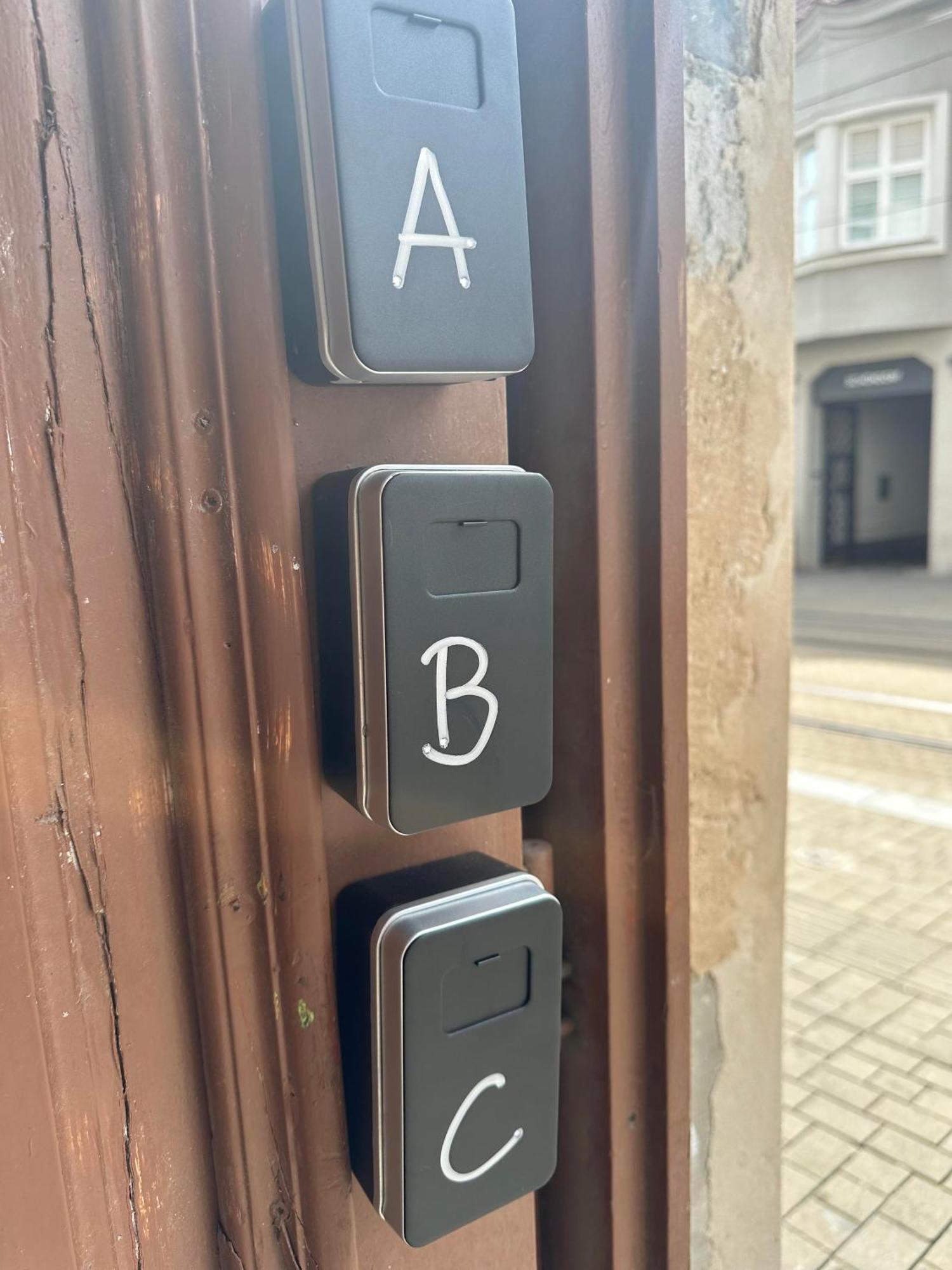 A Private Room In City Center In Bratislava Exteriér fotografie
